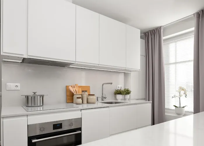 Toompea 2 Bedroom * Tallin