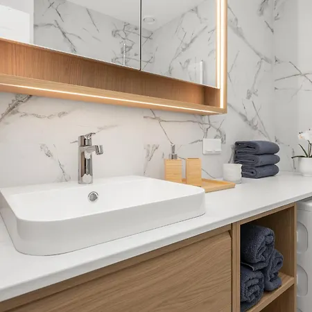 Toompea 2 Bedroom Διαμέρισμα *
